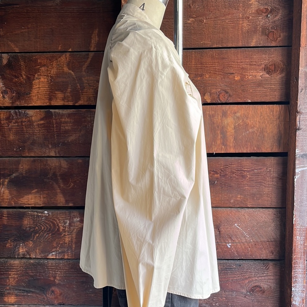 Fierce Voluminous Rouched Sleeve Button-up - Picture 4 of 6